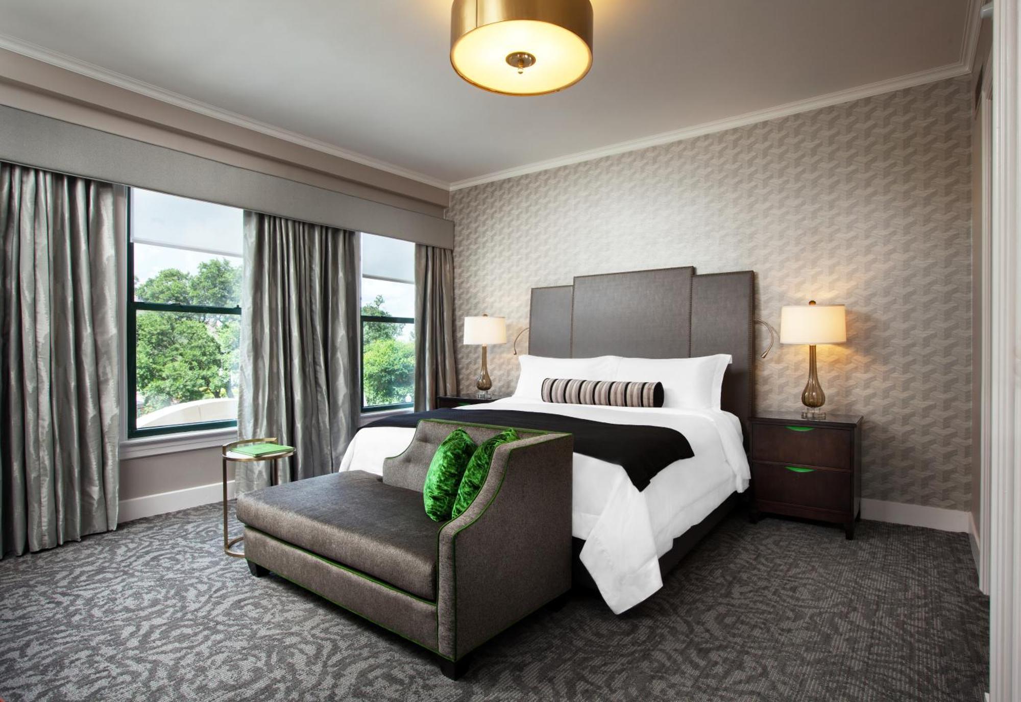 Guest room 1 King Garden view
