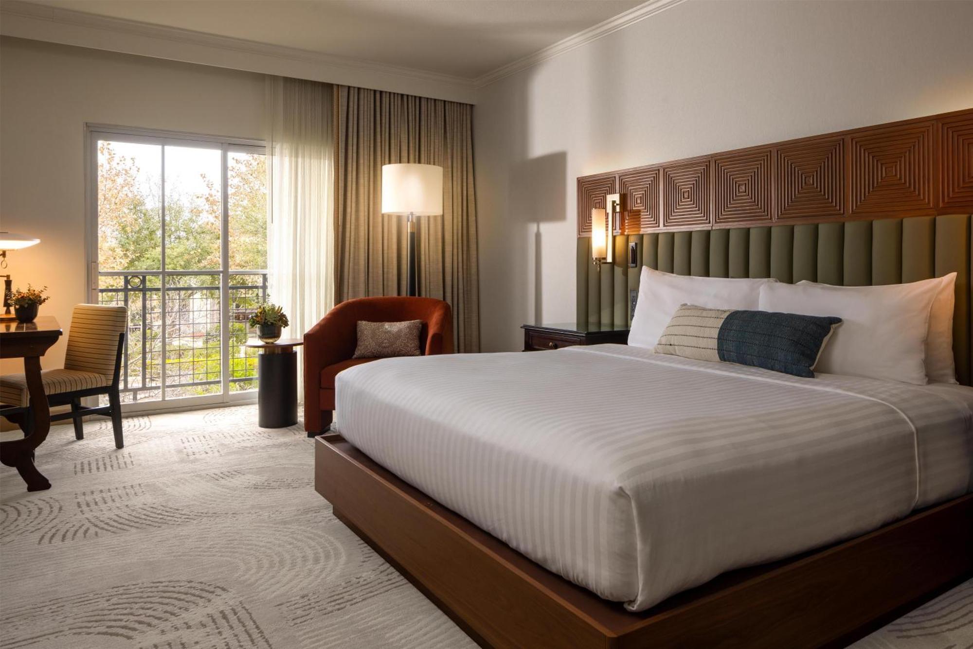 Chambre Lit King-Size Deluxe - Vue sur Ville